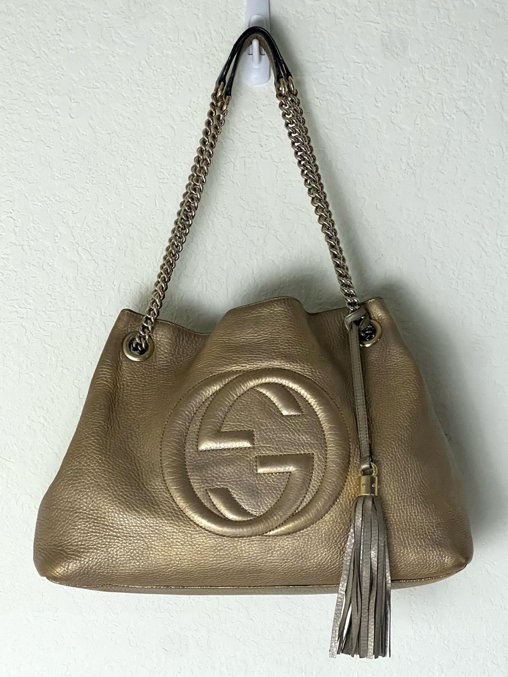 Gucci Metallic Gold Soho Leather with Chain Shoulder Bag with Tassel